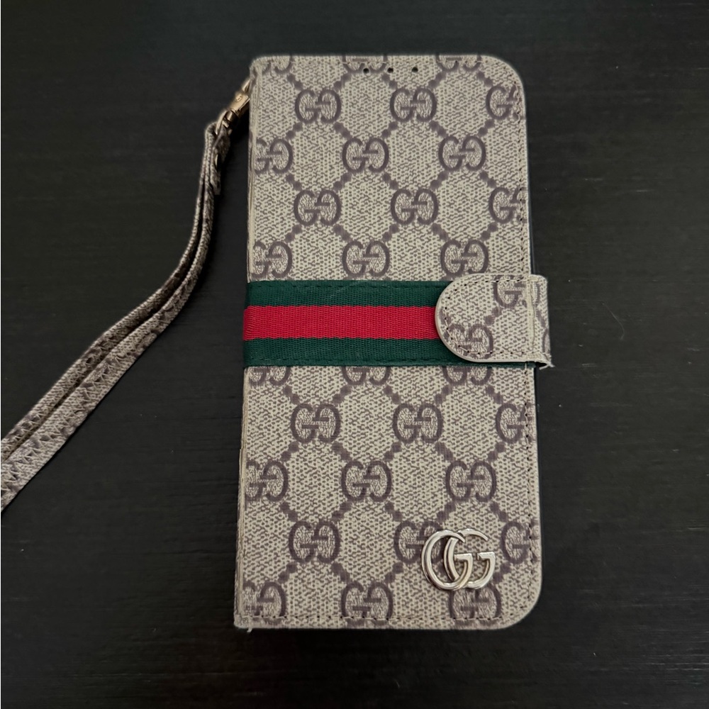 Gucci Phone Case/wallet with Strap